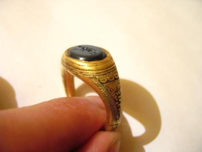 post-2452-1163604522_thumb.jpg