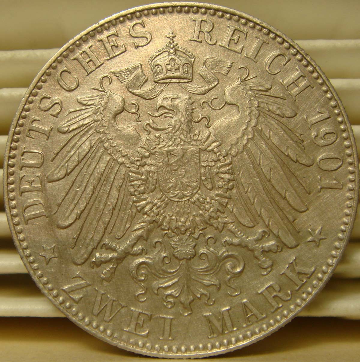 Монеты 1700 цены. Монеты 1700. Монеты 1700 х годов. Деньги 1700 года. Монета Золотая 1700.