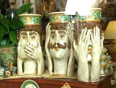118911044_dont_speak_hear_see_vases_sicily.jpg