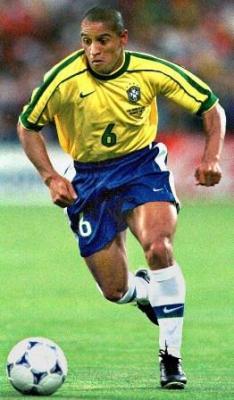 roberto_karlos_foto.thumb.jpg.6efc82b511c8cf18de2b187e2786916c.jpg