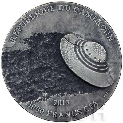 Камерун 3000 франков 2017 год «НЛО» (аверс).jpg