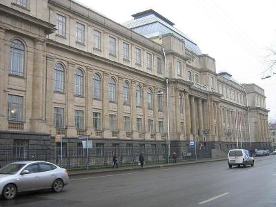 800px-muziy_spb_2010_3175.jpg