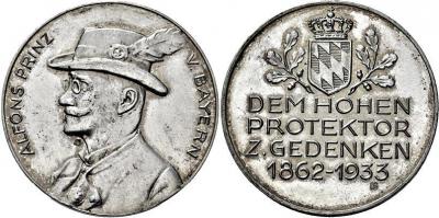 24 января 1862 года родился Альфонсо Баварский (Freistaat Bayern., Medaille 1933, Protektor der Bayerischen Schützen. Rs 4 Zeilen Schrift unter gekröntem Schild.Spätere Prägung. 36,1 mm; 18,46 g).jpg