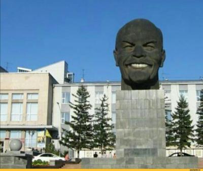 lenin-pamyatnik-3848092.thumb.jpeg.146aa7187f5f8d8c58352642b0b7dc90.jpeg