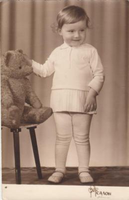 foto_deti_mjagkaja_igrushka_mishka.jpg
