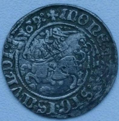 S80903-15290015.jpg