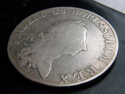 SI856087.JPG