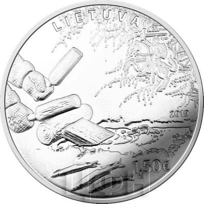 Литва 1.5 евро 2019 - Ловля Корюшки (аверс).jpg