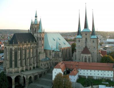 5e6babbe559b8_1280px-erfurt_cathedral_and_severi_church-21.thumb.jpg.9697536d834651b84f529ba057cc7a11.jpg