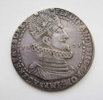 Австрия Фердинанд II  талер 1621 г по полю стр 1.jpg