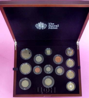 «The 2015 United Kingdom Premium Proof Coin Set».jpg