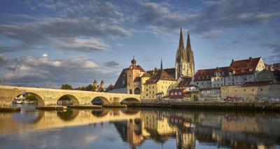 regensburg.thumb.jpg.5ee1d381bbd7a67e54668e6a780c0cd7.jpg