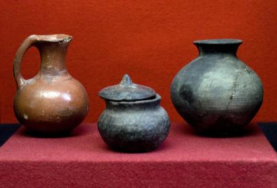 Urartian_Pottery_04.jpg