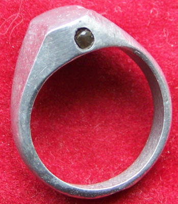 1280px-Stanhope_ring.png