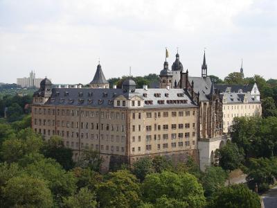1280px-schloss_altenburg_02.thumb.jpg.5a163dde39a582a7ac8a33274253ce39.jpg