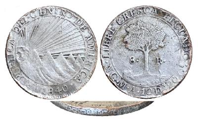 Falsa de epoca 8 reales 1840 COBRE.JPG