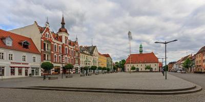 finsterwalde_may2015_img1_markt.thumb.jpg.3314a4222f6dd03a3da2a9473f7681bb.jpg