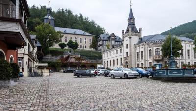 1920px-leutenberg_denkmalensemble__altstadt_leutenberg_.thumb.jpg.84ef3b632751b06db1c95c5a99ae6292.jpg