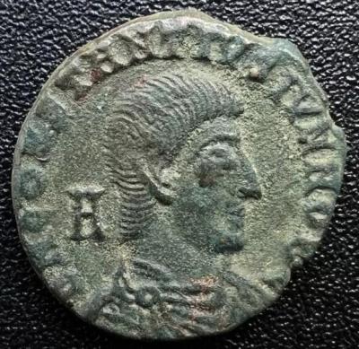 7_constantius_gallus.thumb.jpg.0cd6f22745b1a2decb734a180c677fd5.jpg