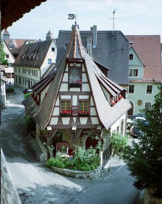 gerlachschmiede.thumb.jpg.f8a8178abfa7314f6f44b19a2baf2e9a.jpg