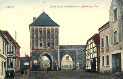 nevshatelskie_vorota_okolo_1900_goda.thumb.jpg.299eac1558c3c99f319cf38d12eab9e0.jpg