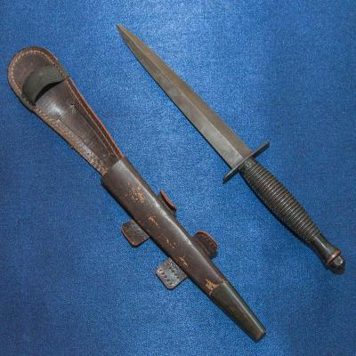 Боевой_нож_британских_коммандос_Fairbairn—Sykes.jpg