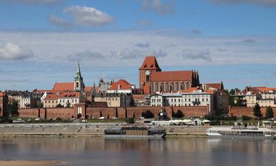 1280px-torun_panorama_zza_wisly_2.thumb.jpg.6d288f7931c5a409651253b94bd2ba6b.jpg