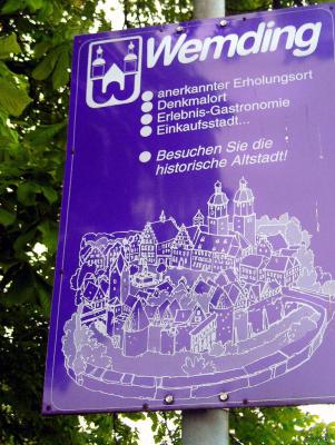 800px-wemding_sign.thumb.jpg.91b826ac6682d23df829fefeeb8e248f.jpg