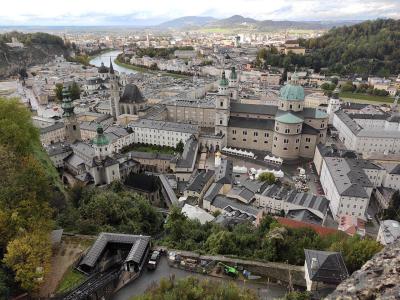 salzburg_view_from_the_castle.thumb.jpg.31b174279b4166a593e67548ff0ab046.jpg