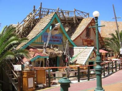popeye-village-1.thumb.jpg.bfdac2871724e2fe3b464f0be605b2c9.jpg