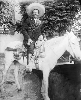pancho_villa_horseback.thumb.jpg.23b60a65fb00802e2a6c086a72571733.jpg